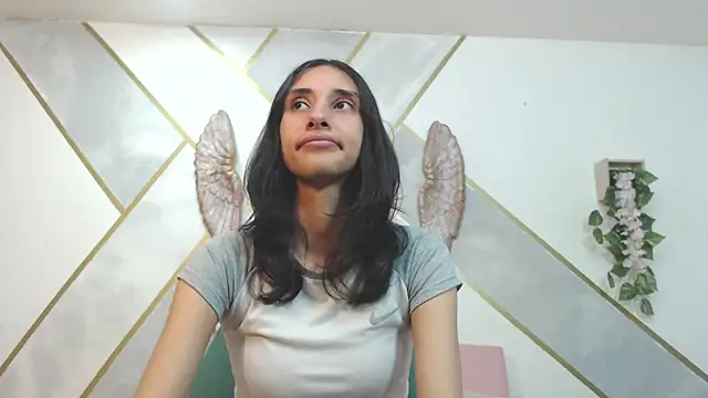 RoxanaCyrano  online show from 02/19/25, 06:32