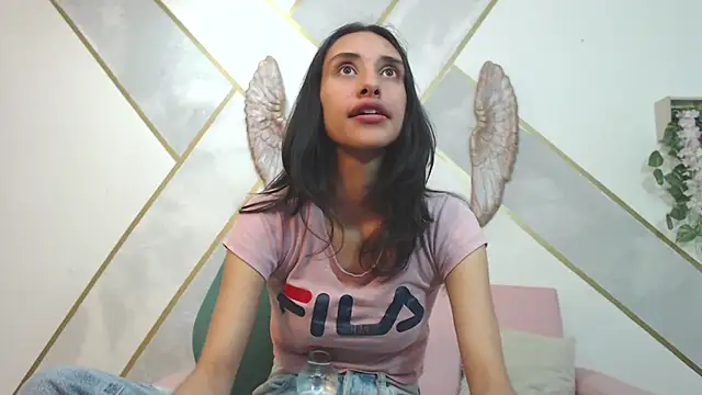 RoxanaCyrano  online show from 02/20/25, 06:57