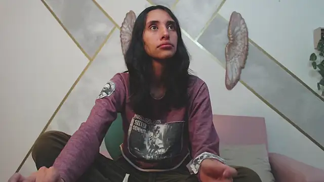 RoxanaCyrano  online show from 02/21/25, 07:10