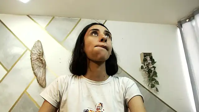 RoxanaCyrano  online show from 10/14/25, 07:03