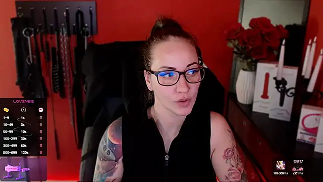 Snapshot of _Jane_Warren_ chatting on 03/07/25, 10:45 Jane Warren online show from 03/07/25, 10:45