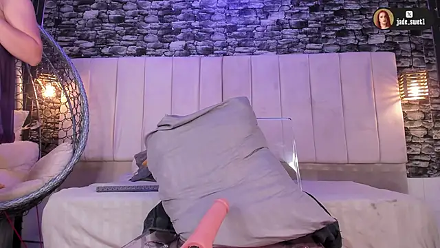 Snapshot of jade_swet chatting on 11/09/25, 09:07 jade swet online show from 11/09/25, 09:07