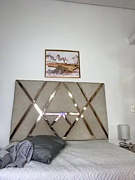 carolynne18 online show from 10/06/25, 12:24