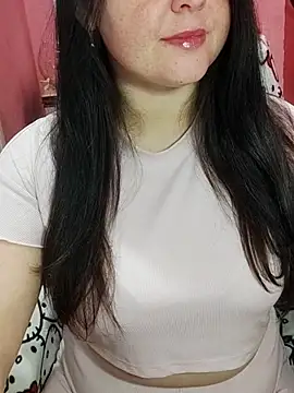 Snapshot of ErikaVlovely chatting on 10/30/25, 02:02 ErikaVlovely online show from 10/30/25, 02:02