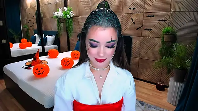 Snapshot of PutOnRepeat chatting on 10/31/25, 01:28 PutOnRepeat online show from 10/31/25, 01:28