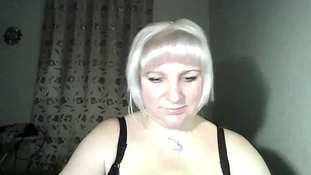 MeilomaWesa online show from 12/16/25, 03:17