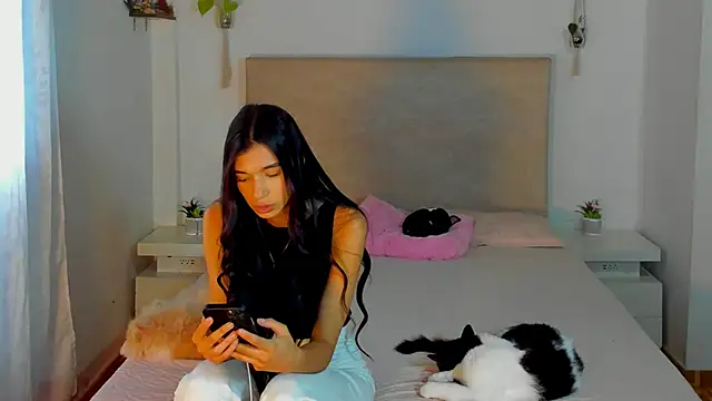 katt pelaez online show from 02/02/26, 08:51