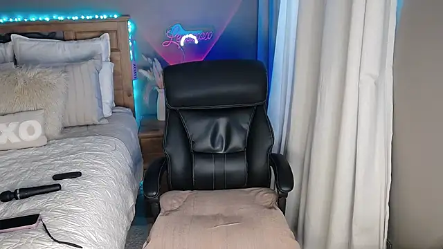 Lenaxox online show from 09/09/25, 03:11