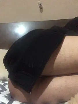 sandyfem01 online show from 02/28/25, 03:26