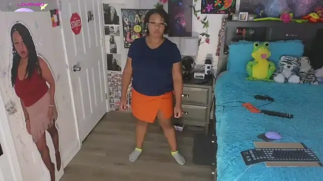 temptressbeauty24 online show from 10/11/25, 03:17