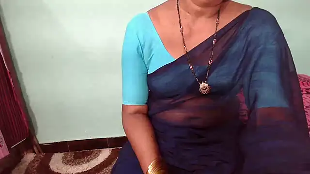 shrutitelugu69 online show from 11/30/25, 03:32