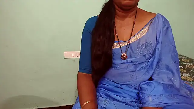 shrutitelugu69 online show from 02/09/26, 06:17