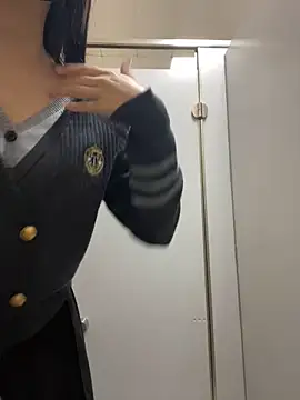 Snapshot of Asia-Lynn chatting on 12/04/24, 11:08 Asia-Lynn online show from 12/04/24, 11:08