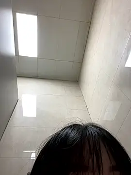 Snapshot of Asia-Lynn chatting on 12/08/24, 11:57 Asia-Lynn online show from 12/08/24, 11:57