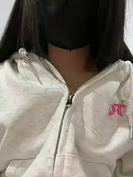 Snapshot of Asia-Lynn chatting on 12/30/24, 11:04 Asia-Lynn online show from 12/30/24, 11:04