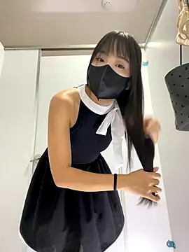 Snapshot of Asia-Lynn chatting on 10/09/25, 10:46 Asia-Lynn online show from 10/09/25, 10:46