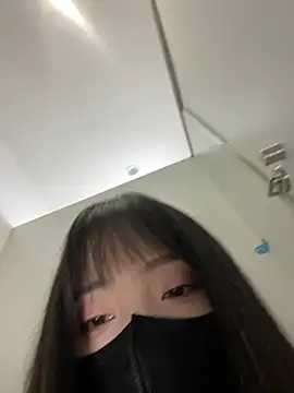 Snapshot of Asia-Lynn chatting on 06/20/26, 11:02 Asia-Lynn online show from 06/20/26, 11:02