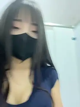 Snapshot of Asia-Lynn chatting on 07/19/26, 10:19 Asia-Lynn online show from 07/19/26, 10:19