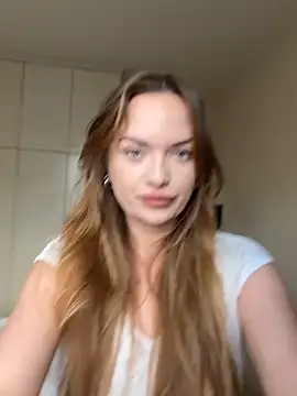 ElenaRebelle online show from 04/04/26, 04:44