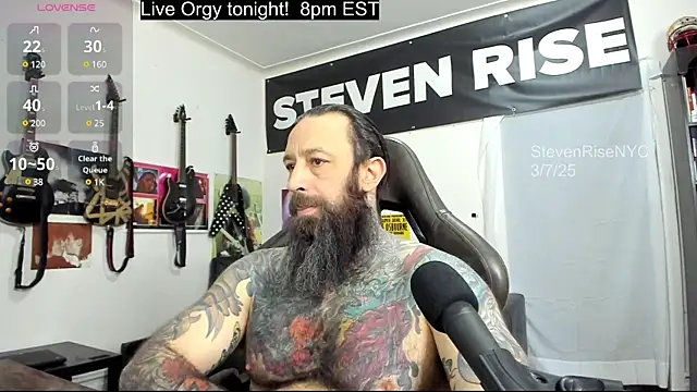 Snapshot of StevenRiseNYC chatting on 03/07/25, 02:34 StevenRiseNYC online show from 03/07/25, 02:34