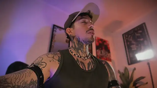 TigerStripes1  online show from 04/15/26, 12:56