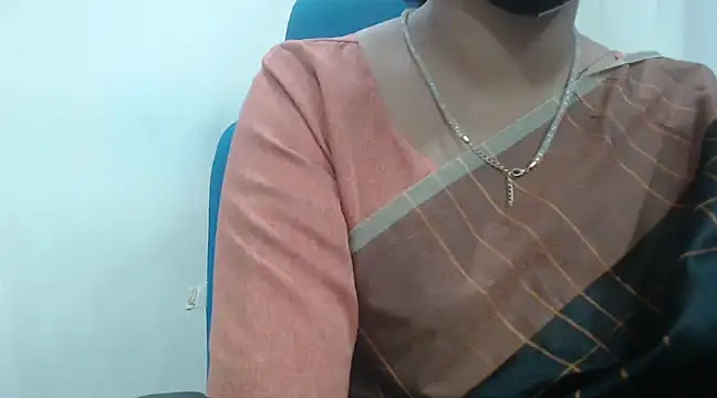 Snapshot of Lovely_Siri_23 chatting on 01/15/25, 03:54 Lovely Siri 23 online show from 01/15/25, 03:54