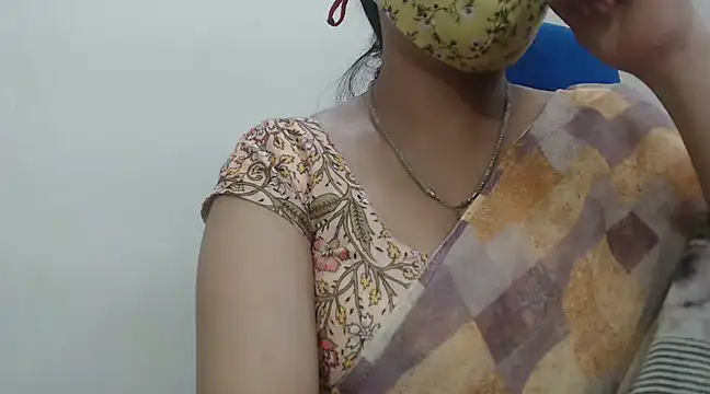 Snapshot of Lovely_Siri_23 chatting on 03/03/25, 09:55 Lovely Siri 23 online show from 03/03/25, 09:55