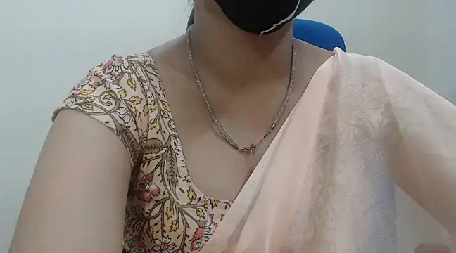 Snapshot of Lovely_Siri_23 chatting on 03/17/25, 10:49 Lovely Siri 23 online show from 03/17/25, 10:49