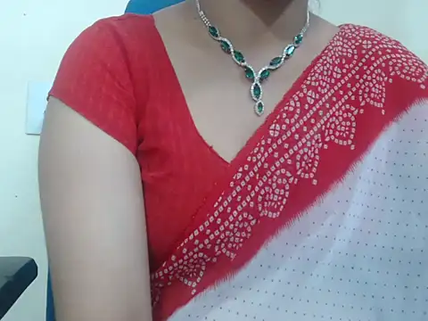 Snapshot of Lovely_Siri_23 chatting on 11/02/25, 12:07 Lovely Siri 23 online show from 11/02/25, 12:07