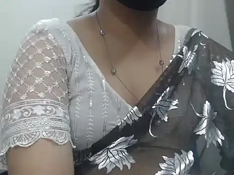 Lovely Siri 23 online show from 04/24/26, 12:18