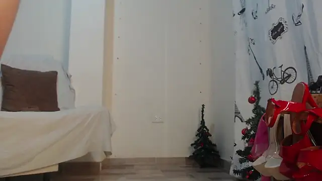 Snapshot of ammarahot7777 chatting on 12/04/25, 01:48 ammarahot7777 online show from 12/04/25, 01:48