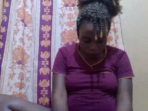 Snapshot of sweetbabra1 chatting on 02/06/25, 01:10 sweetbabra1 online show from 02/06/25, 01:10