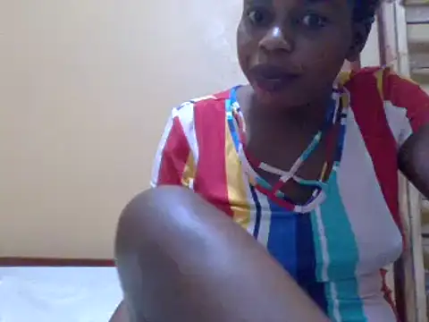 Snapshot of sweetbabra1 chatting on 02/21/25, 06:18 sweetbabra1 online show from 02/21/25, 06:18