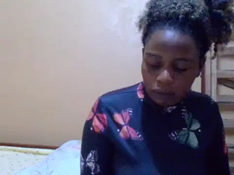 Snapshot of sweetbabra1 chatting on 03/07/25, 05:18 sweetbabra1 online show from 03/07/25, 05:18