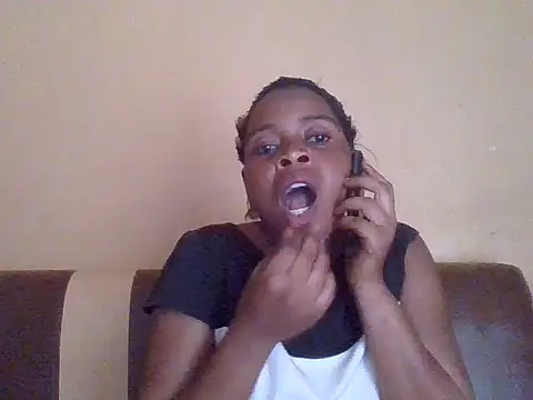 Snapshot of sweetbabra1 chatting on 10/02/25, 11:17 sweetbabra1 online show from 10/02/25, 11:17