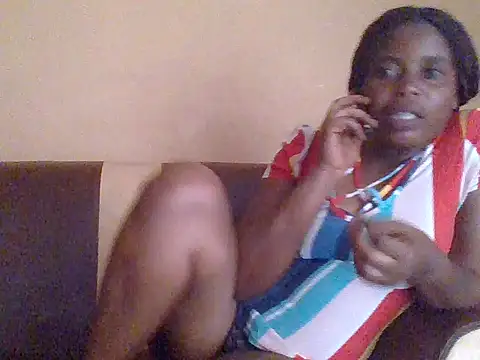 Snapshot of sweetbabra1 chatting on 10/13/25, 01:22 sweetbabra1 online show from 10/13/25, 01:22