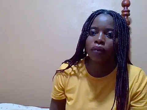 Snapshot of sweetbabra1 chatting on 10/19/25, 05:08 sweetbabra1 online show from 10/19/25, 05:08