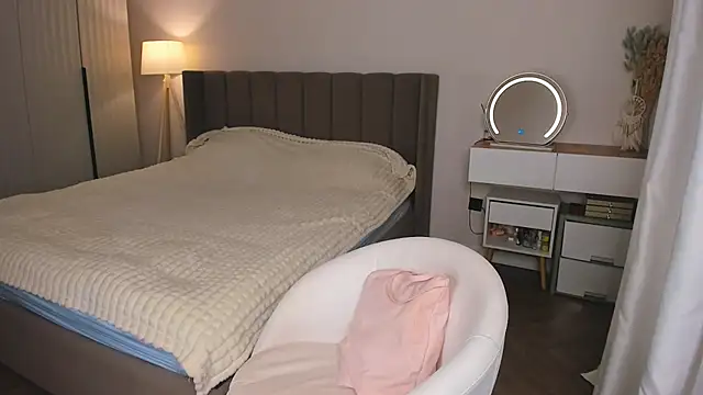 Anni  cute online show from 02/16/26, 01:46