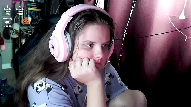 so cute777 online show from 10/21/25, 12:50