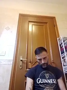Snapshot of coppiasenzacensura chatting on 06/11/26, 05:16 coppiasenzacensura online show from 06/11/26, 05:16