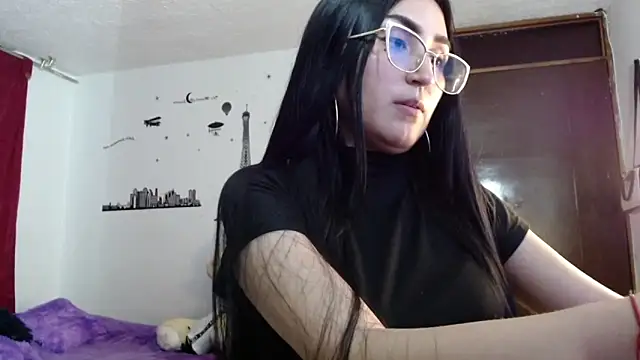 Tiffani Williams online show from 03/27/26, 01:22