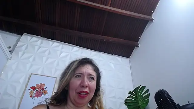 Valentinaa mature online show from 02/19/25, 04:23