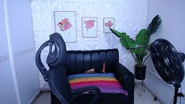 Valentinaa mature online show from 11/09/25, 12:31