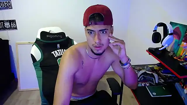 Snapshot of matias_bianco chatting on 11/29/25, 03:53 matias bianco online show from 11/29/25, 03:53