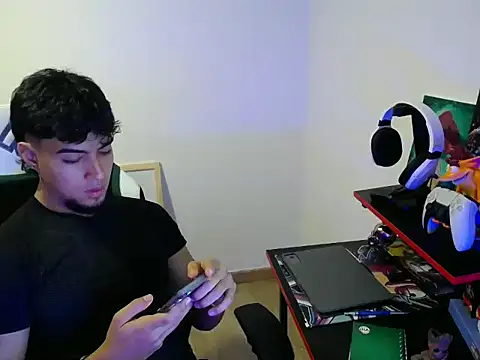 Snapshot of matias_bianco chatting on 12/04/25, 03:49 matias bianco online show from 12/04/25, 03:49