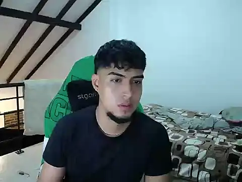 Snapshot of matias_bianco chatting on 02/20/26, 04:42 matias bianco online show from 02/20/26, 04:42