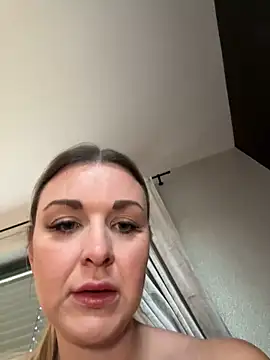 Bella-Tight online show from 03/18/26, 07:11