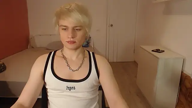 Oliver sweet  online show from 02/11/26, 12:37