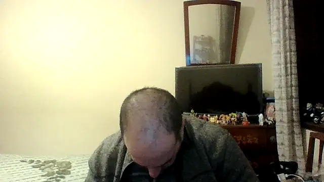 sstrasser online show from 01/05/25, 01:03