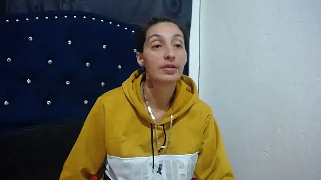 anyu1306 online show from 12/24/24, 08:22